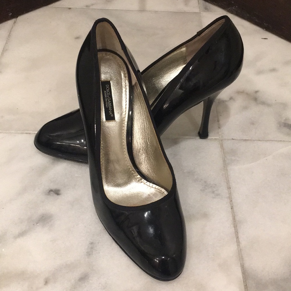 Dolce & Gabbana Black Patent Pumps
